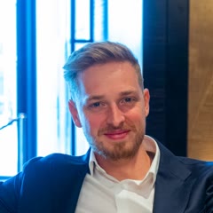 Daniel Kircher, Gründer von Häuserhelden