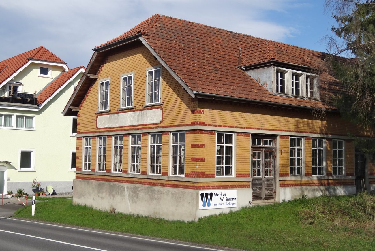 Historische Industriearchitektur, Symbolbild zur Industrialisierung und Landflucht